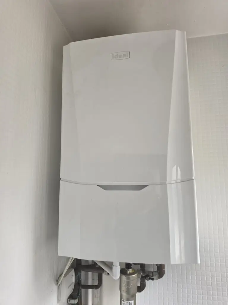 Ideal Vouge boiler 6th year boiler servicing for a customer in Hull